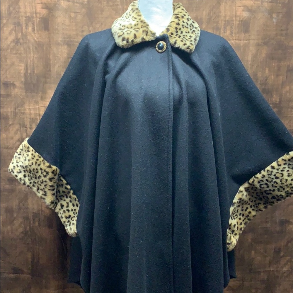 Russell Scott cape